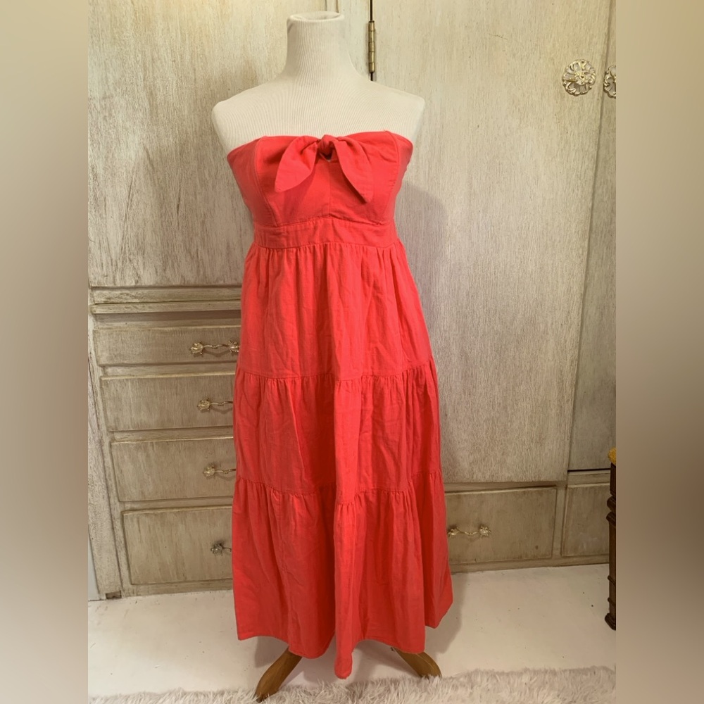 NWT Strapless Coral Dress size M